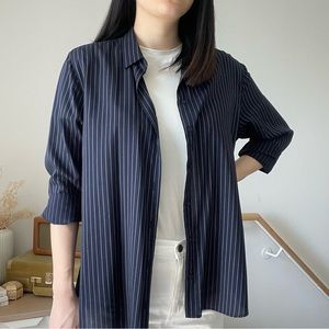Uniqlo Rayon Navy stripe blouse in size L